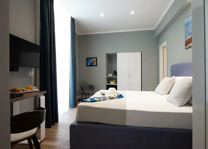 Dante Maison De Prestige 4* Неаполь